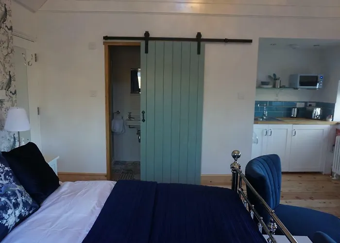 The Annexe With Hot Tub