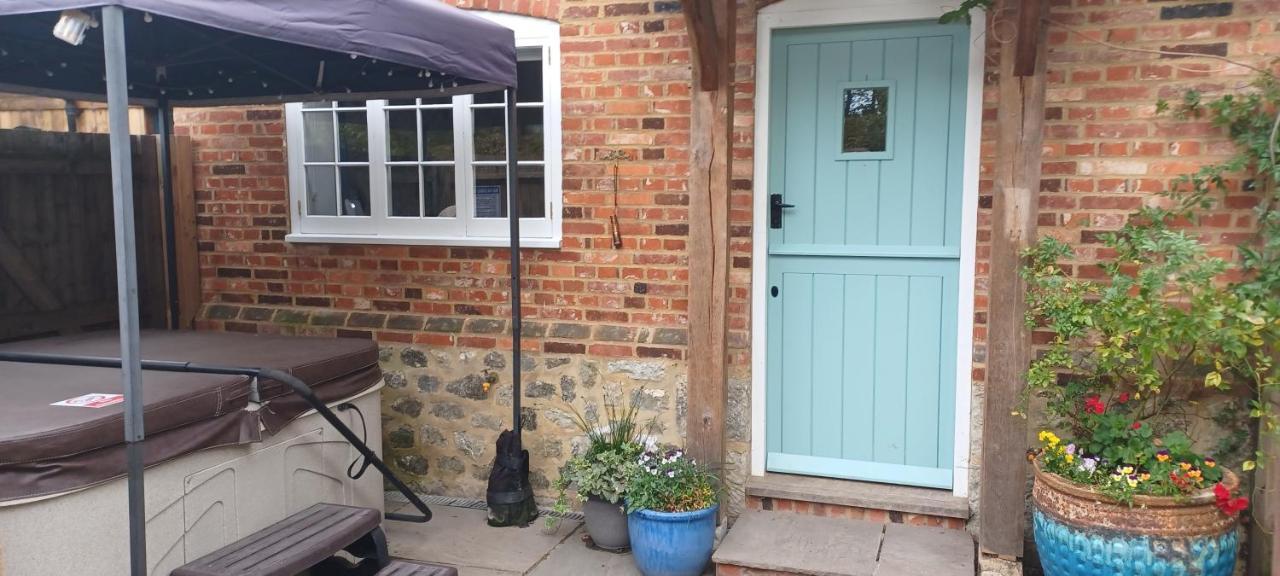 The Annexe With Hot Tub